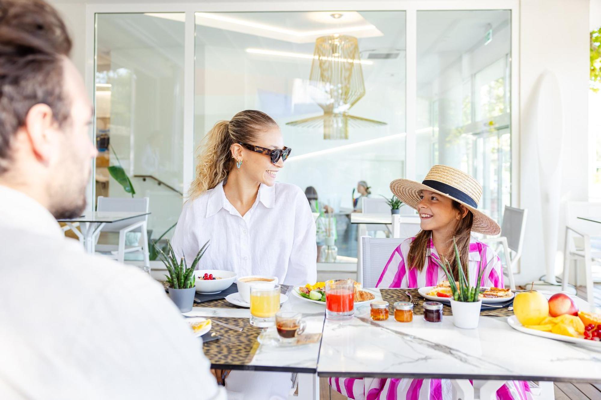 One Design Hotel Ρίμινι Εξωτερικό φωτογραφία